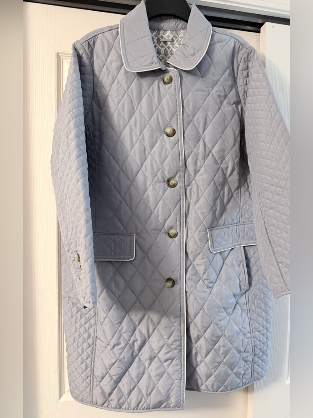 Chico Light Gray w/Piping Quilted Button-Up Coat w/Pockets Like New